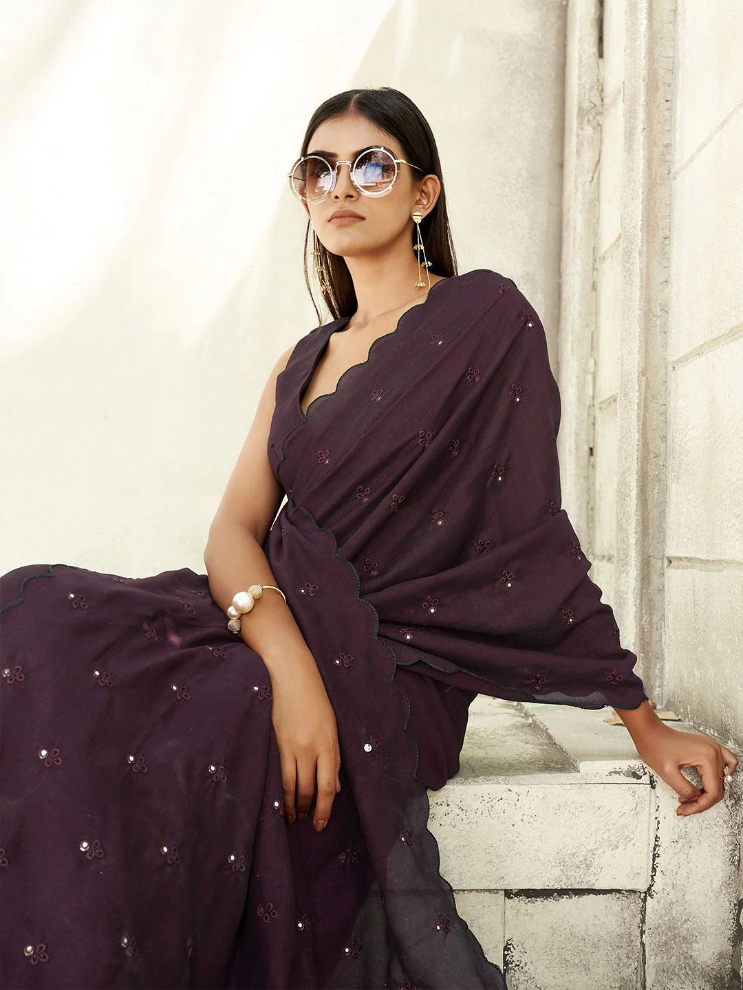 Tikhi Imli Solid Mirror Work Saree - Image 4