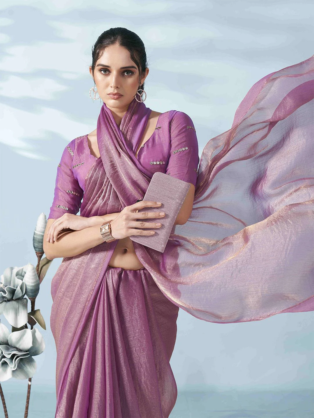 Tikhi Imli Two Tone Poly Chiffon Saree - Image 4