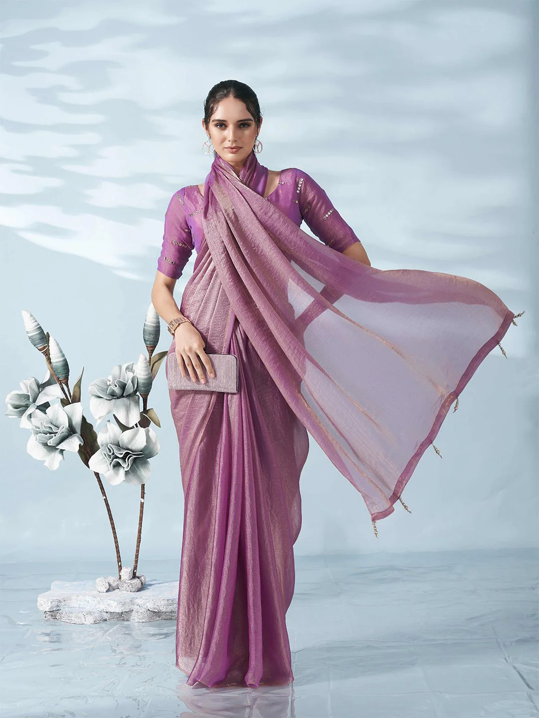 Tikhi Imli Two Tone Poly Chiffon Saree - Image 5