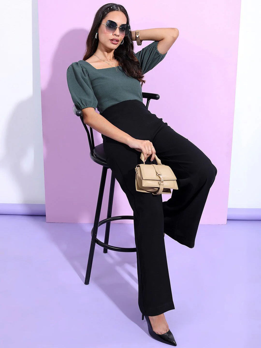 Tokyo Talkies Green Square Neck Puffed Sleeves Crop Top - Image 4