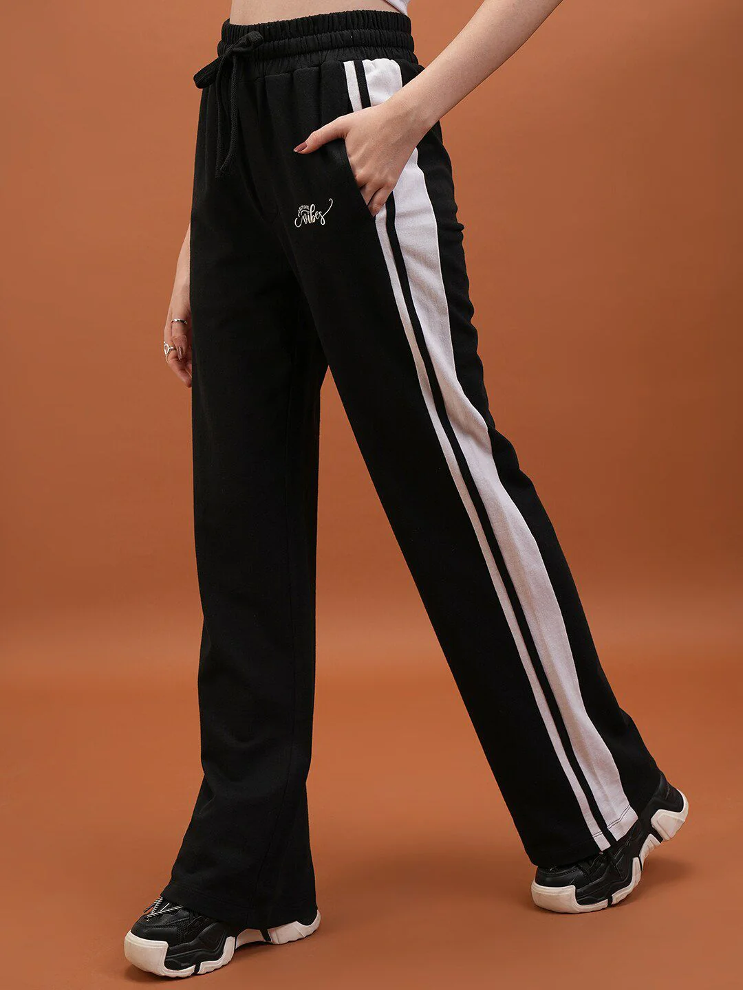 Tokyo Talkies Women Black Flared-Fit Mid Rise Track Pants - Image 3