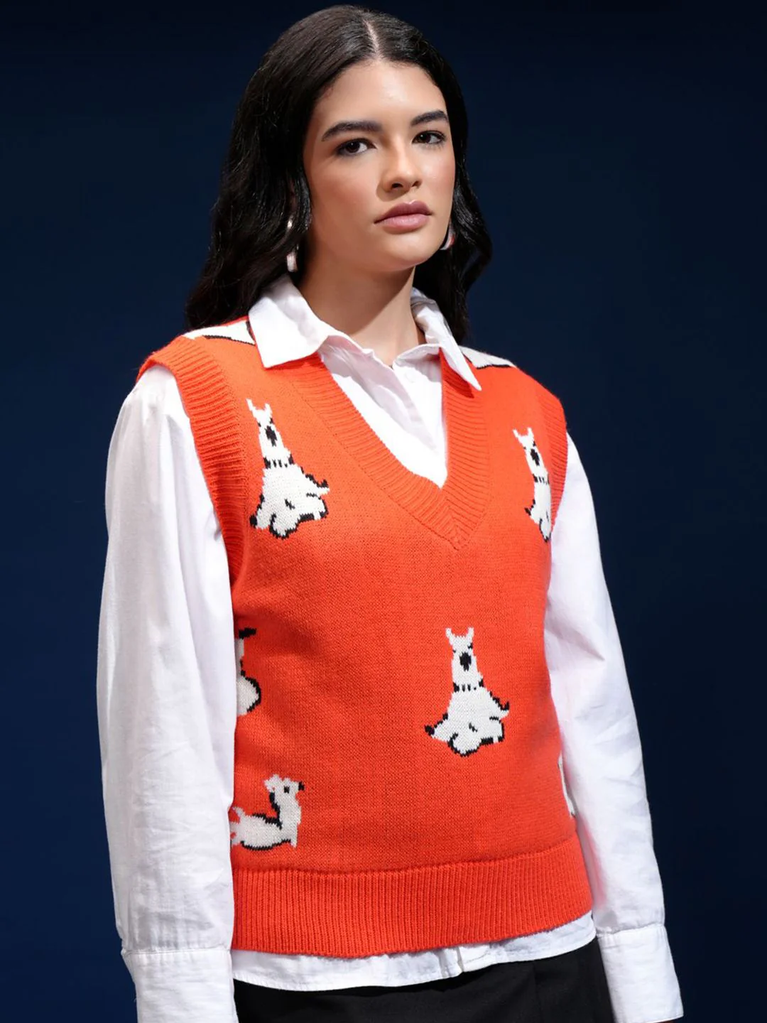 Tokyo Talkies Women Self Design V-neck Sleeveless Sweater Vest - Image 3