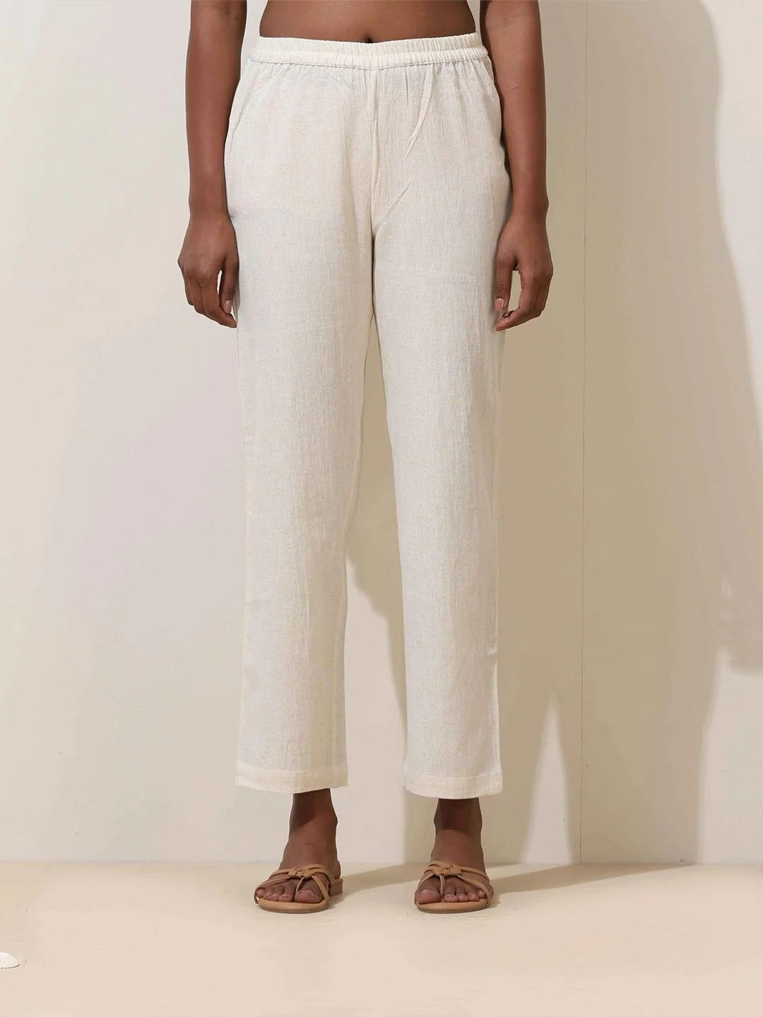 trueBrowns Off White Cotton Kurta Co-Ord Set - Image 6