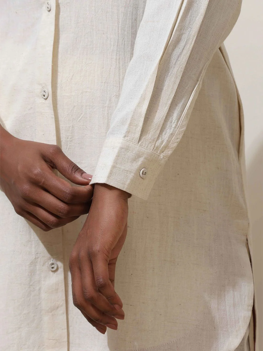 trueBrowns Off White Cotton Kurta Co-Ord Set - Image 7
