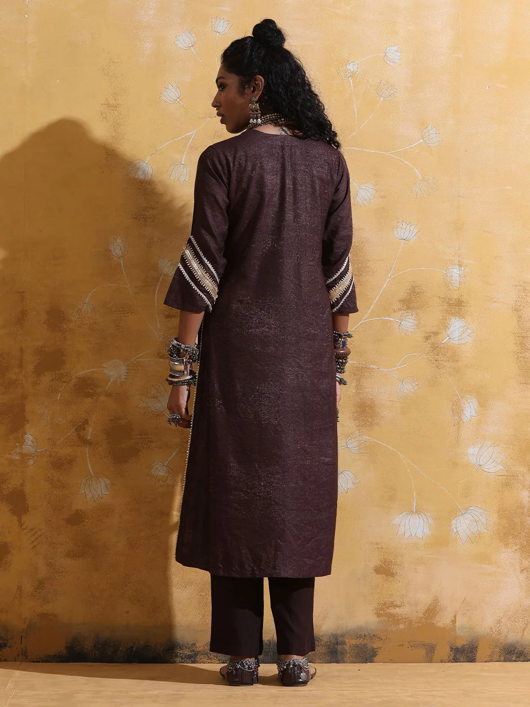 trueBrowns V-Neck High-Slit Gotta Patti Straight Kurta With Trouser - Image 5