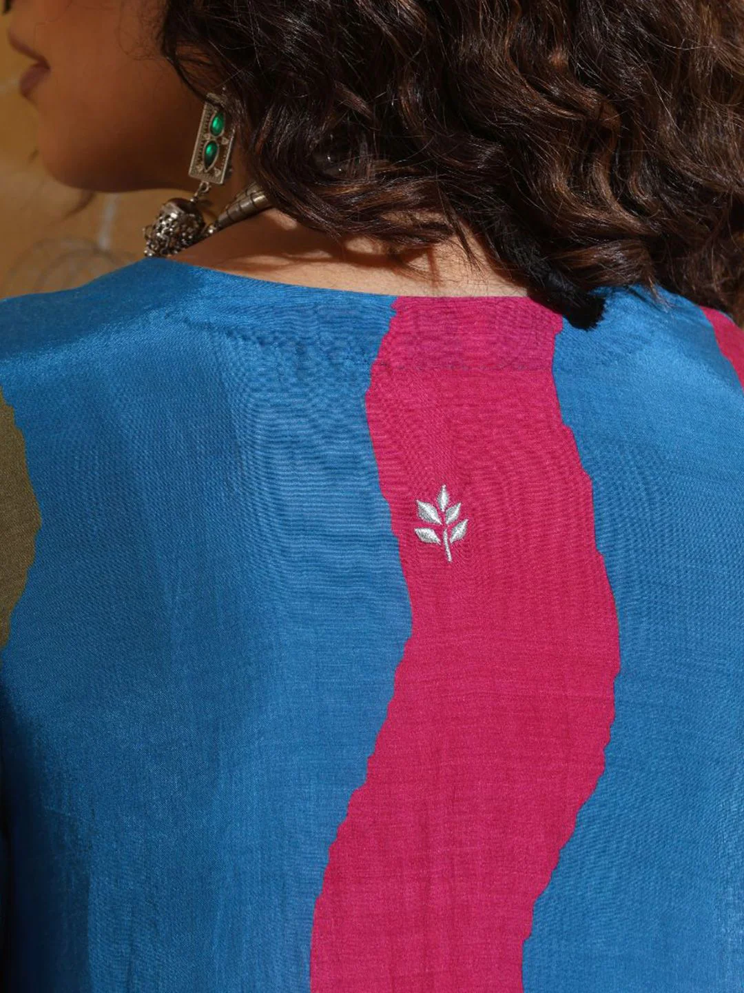 trueBrowns Women Printed Regular Kurta with Trousers - Image 7