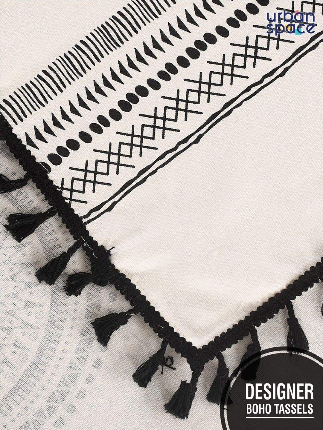 URBAN SPACE White & Black Ethnic Motifs Printed Pure Cotton 4-Seater Table Cover - Image 5