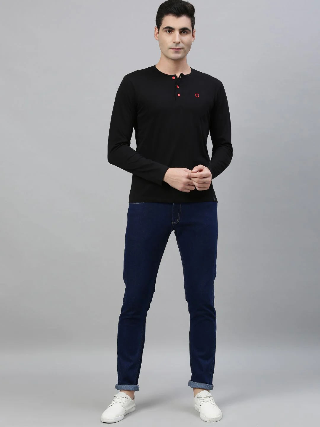 Urbano Fashion Men Black Solid Henley Neck Pure Cotton T-shirt - Image 6