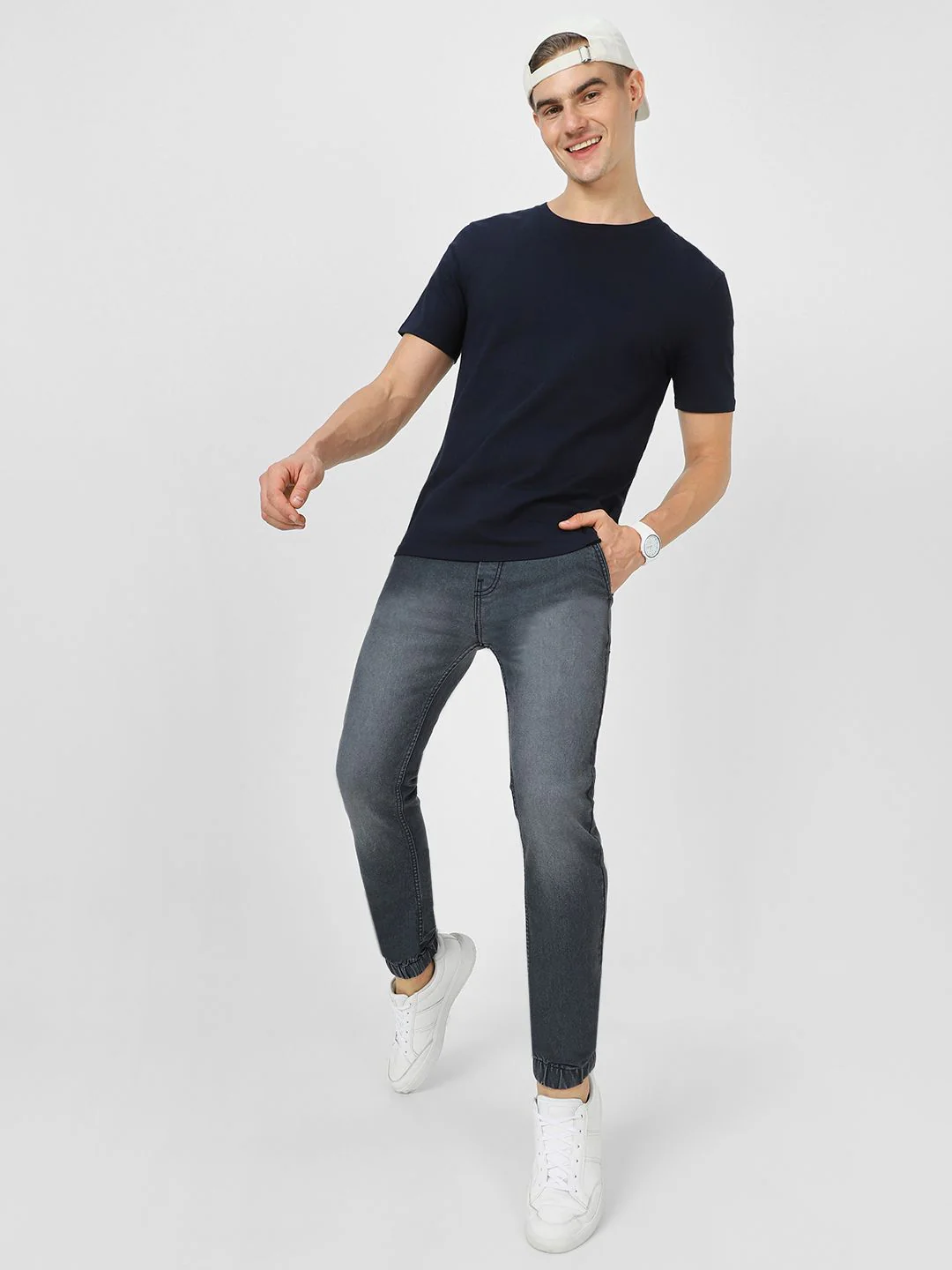 Urbano Fashion Men Grey Slim Fit Mid-Rise Clean Look Stretchable Jogger Jeans - Image 5