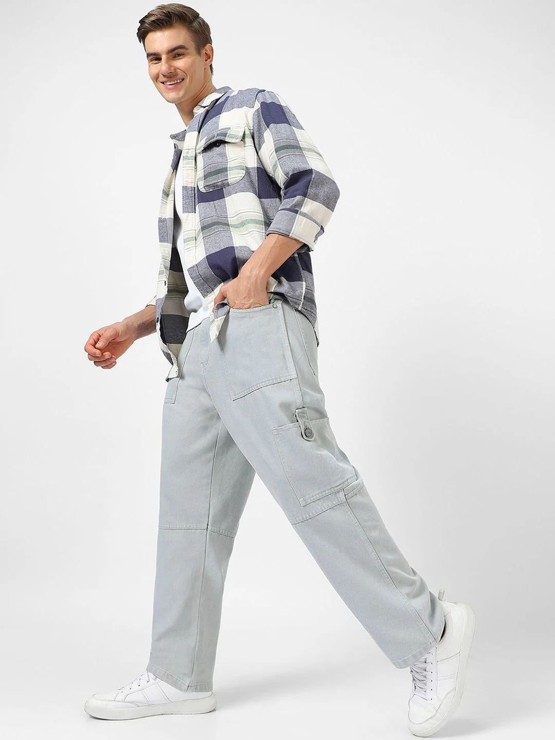 Urbano Fashion Men Loose Baggy Fit Washed Non-Stretchable Cargo Jeans - Image 5