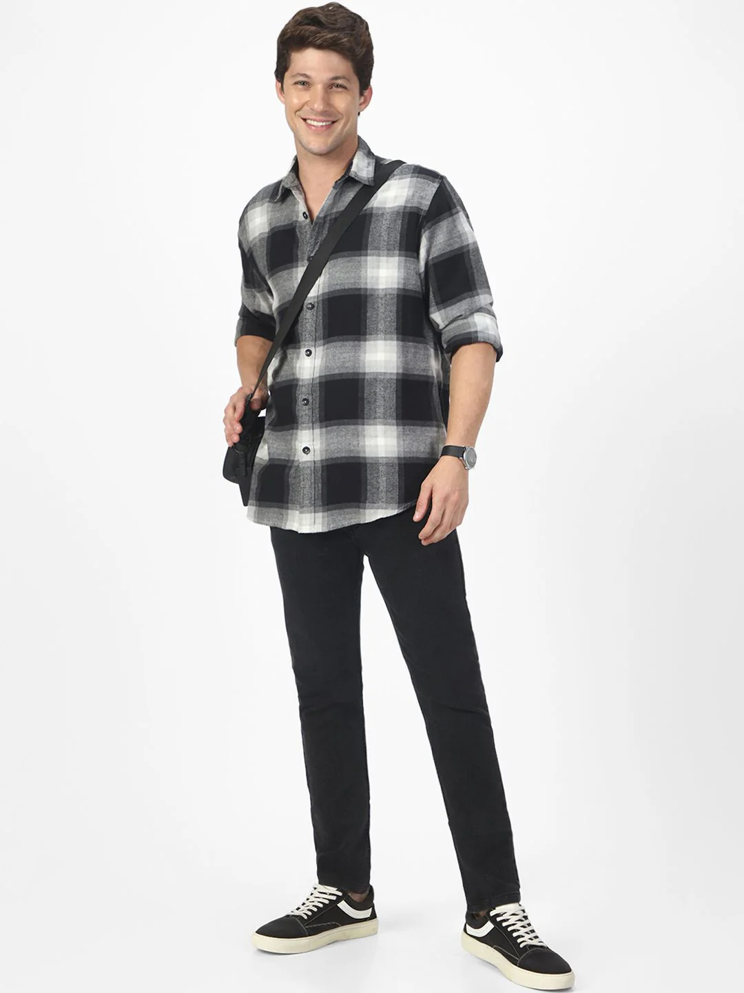 Urbano Fashion Men Mid-Rise Stretchable Jeans - Image 5