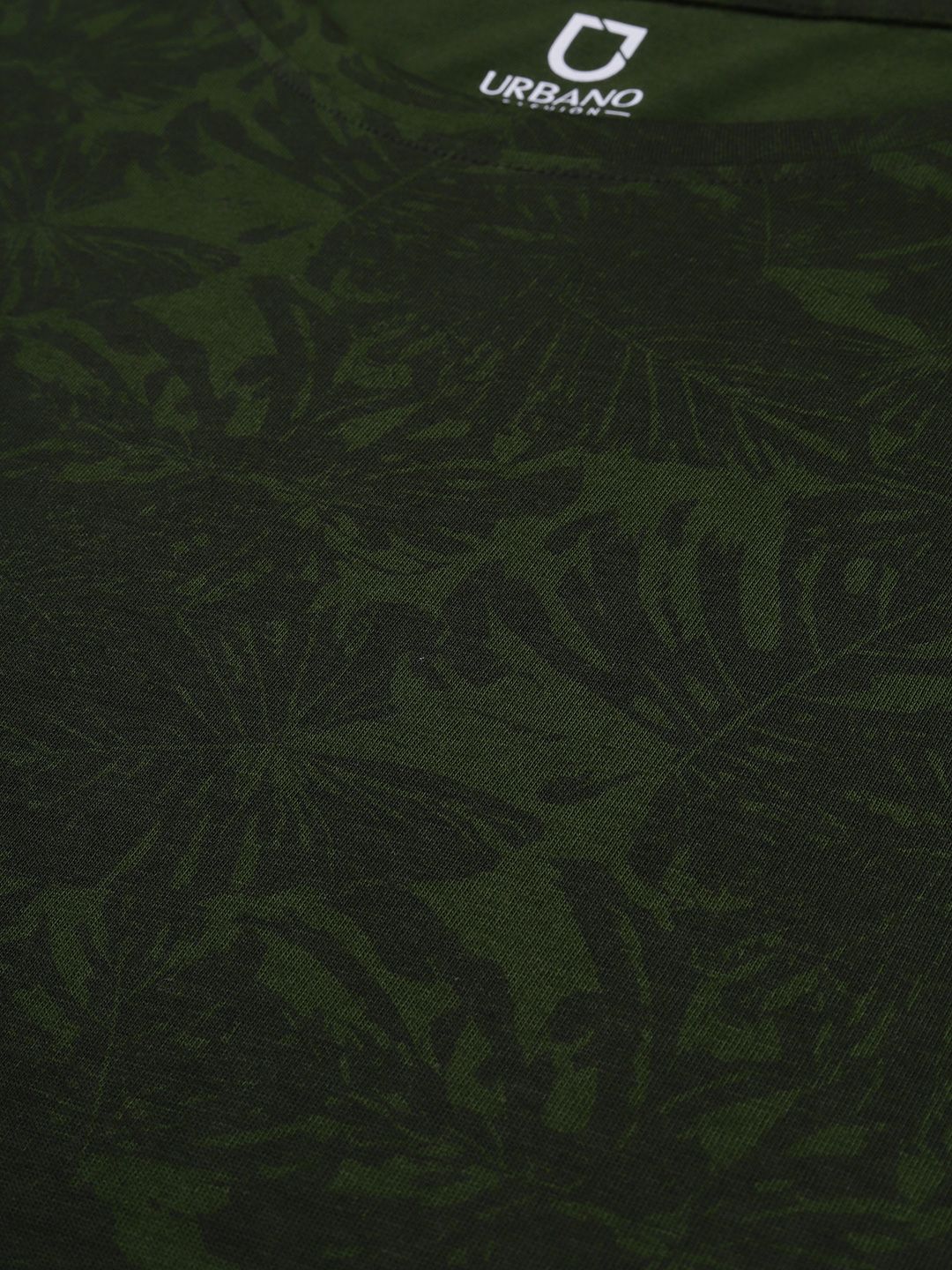 Urbano Fashion Men Olive Green Printed Tropical Slim Fit T-shirt - Image 3