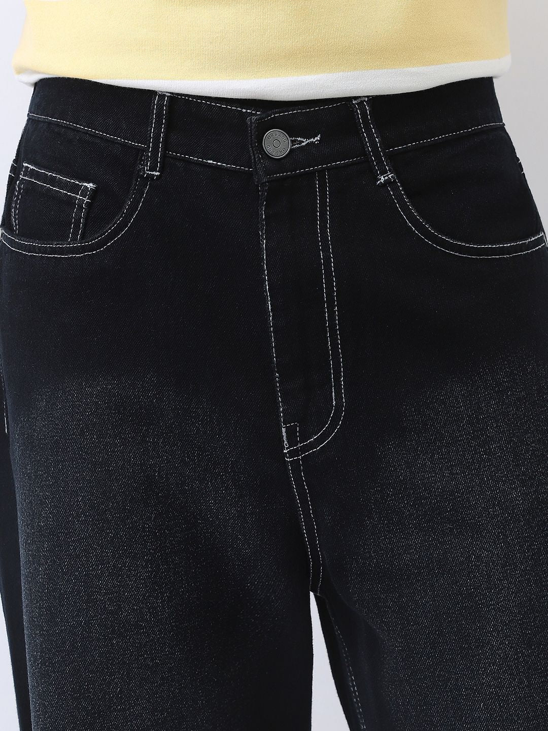 Urbano Fashion Men's Black Loose Baggy Fit Washed Jeans - Image 4