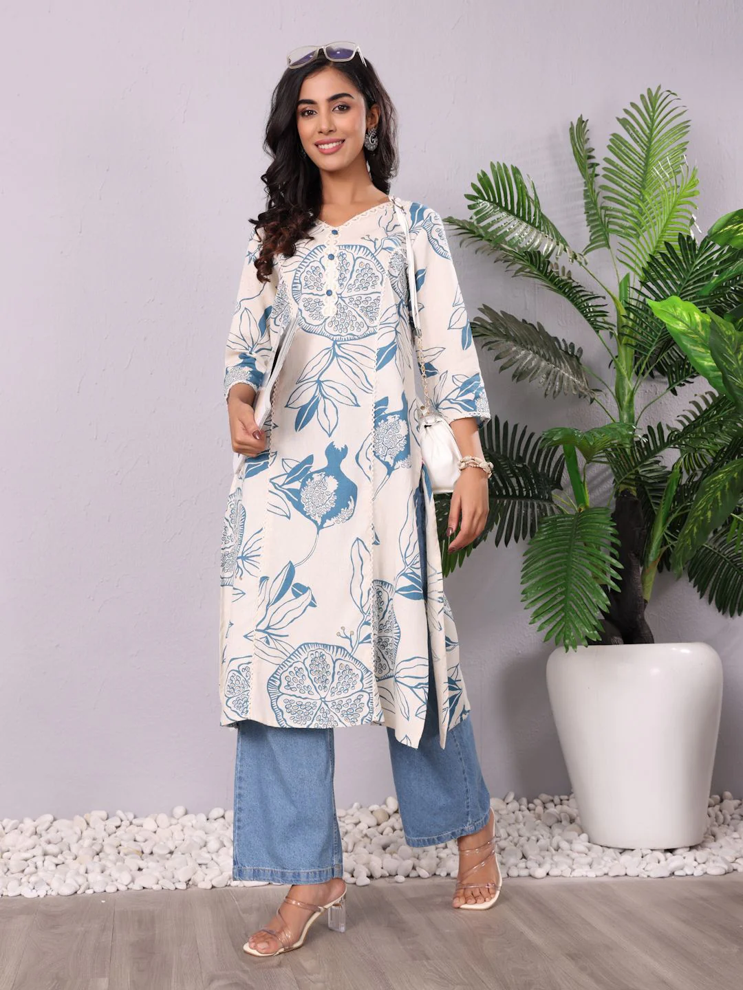 Varanga Floral Printed V-Neck Sequinned Panelled Cotton A-Line Kurta - Image 6