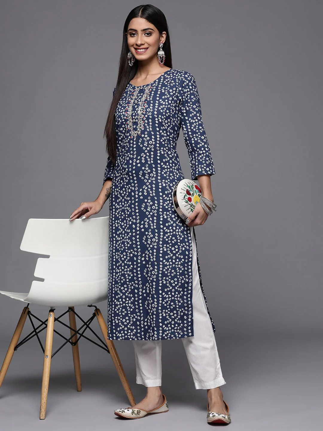Varanga Women Blue & White Bandhani Printed Gotta Patti Straight Cotton Kurta - Image 6