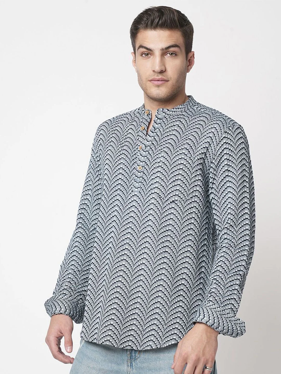 VASTRADO Abstract Woven Design Mandarin Collar Cotton Jacquard A-Line Short Kurta - Image 5