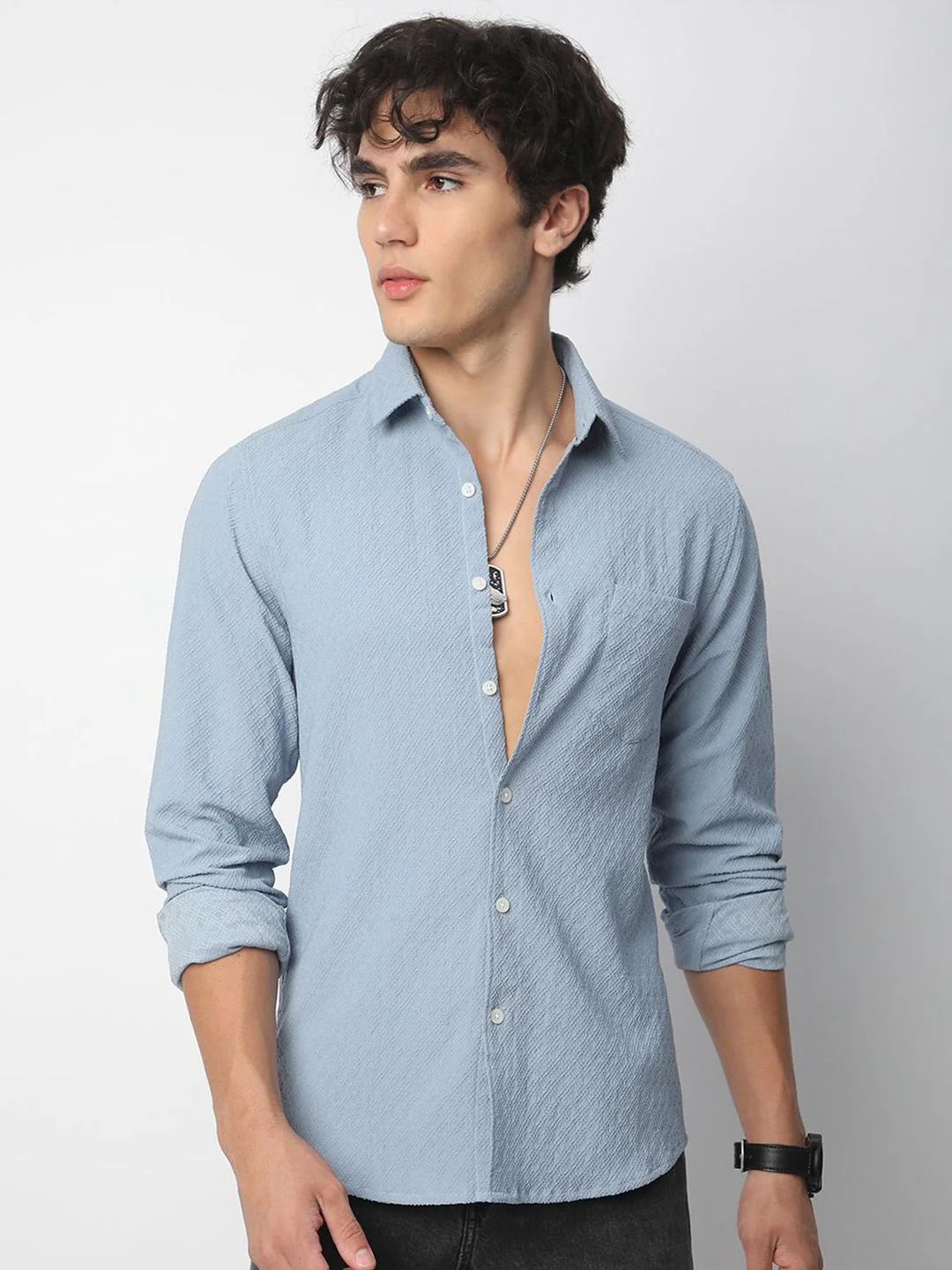 VASTRADO Men Classic Cutaway Collar Textured Slim Fit Casual Shirt - Image 2