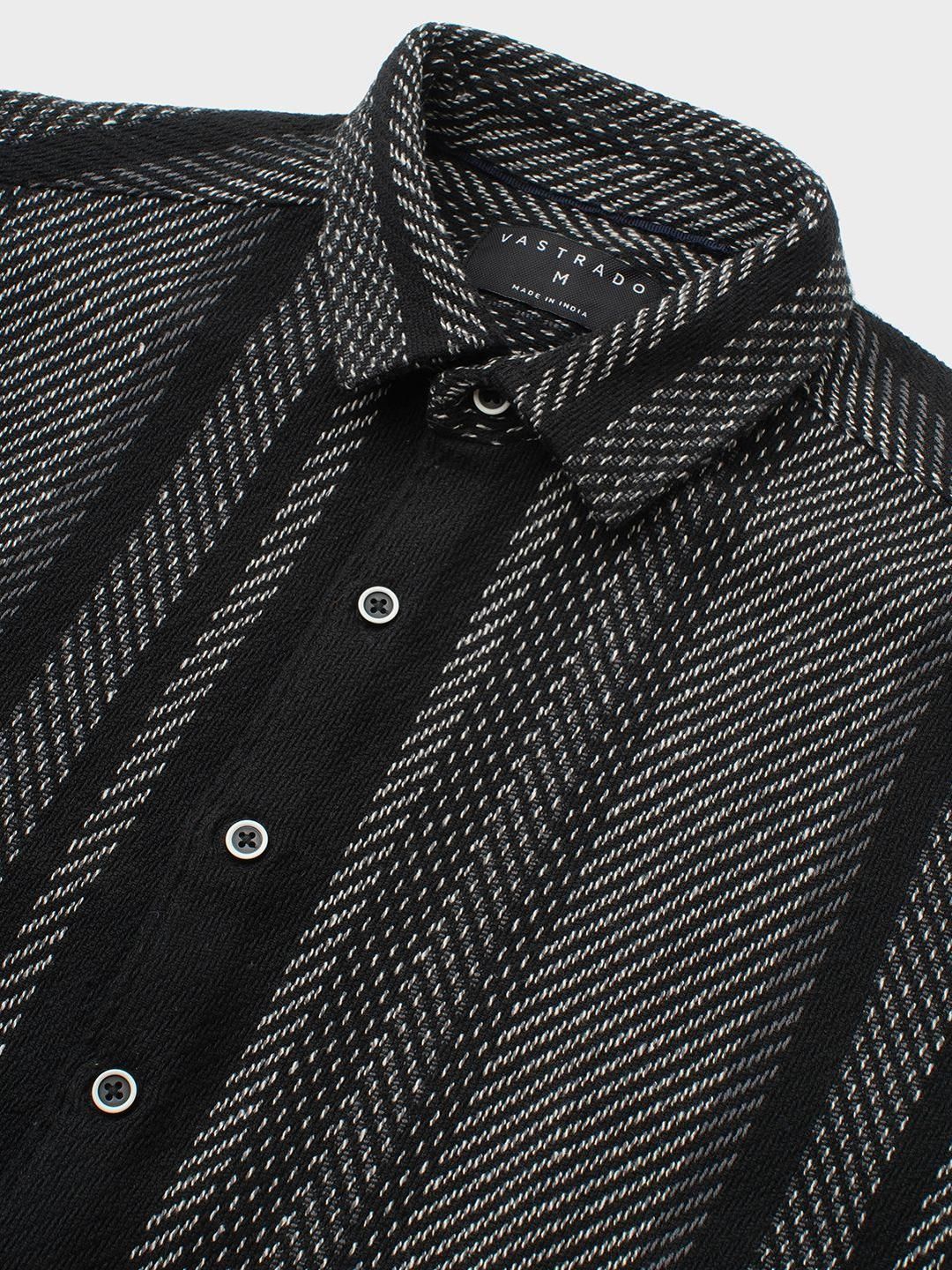VASTRADO Men Classic Fit Vertical Striped Spread Collar Cotton Casual Shirt - Image 3