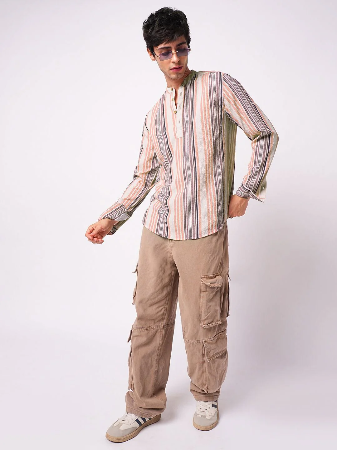 VASTRADO Men Crinkled Striped Kurta - Image 4