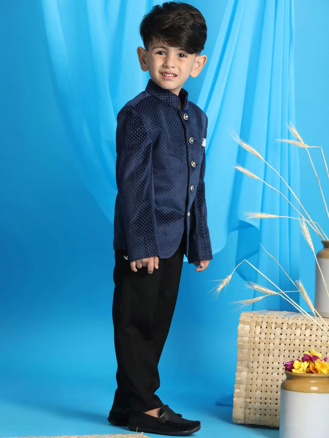 VASTRAMAY Boys Polka Dot Printed Velvet Slim Fit Velvet Bandhgala Blazer - Image 5