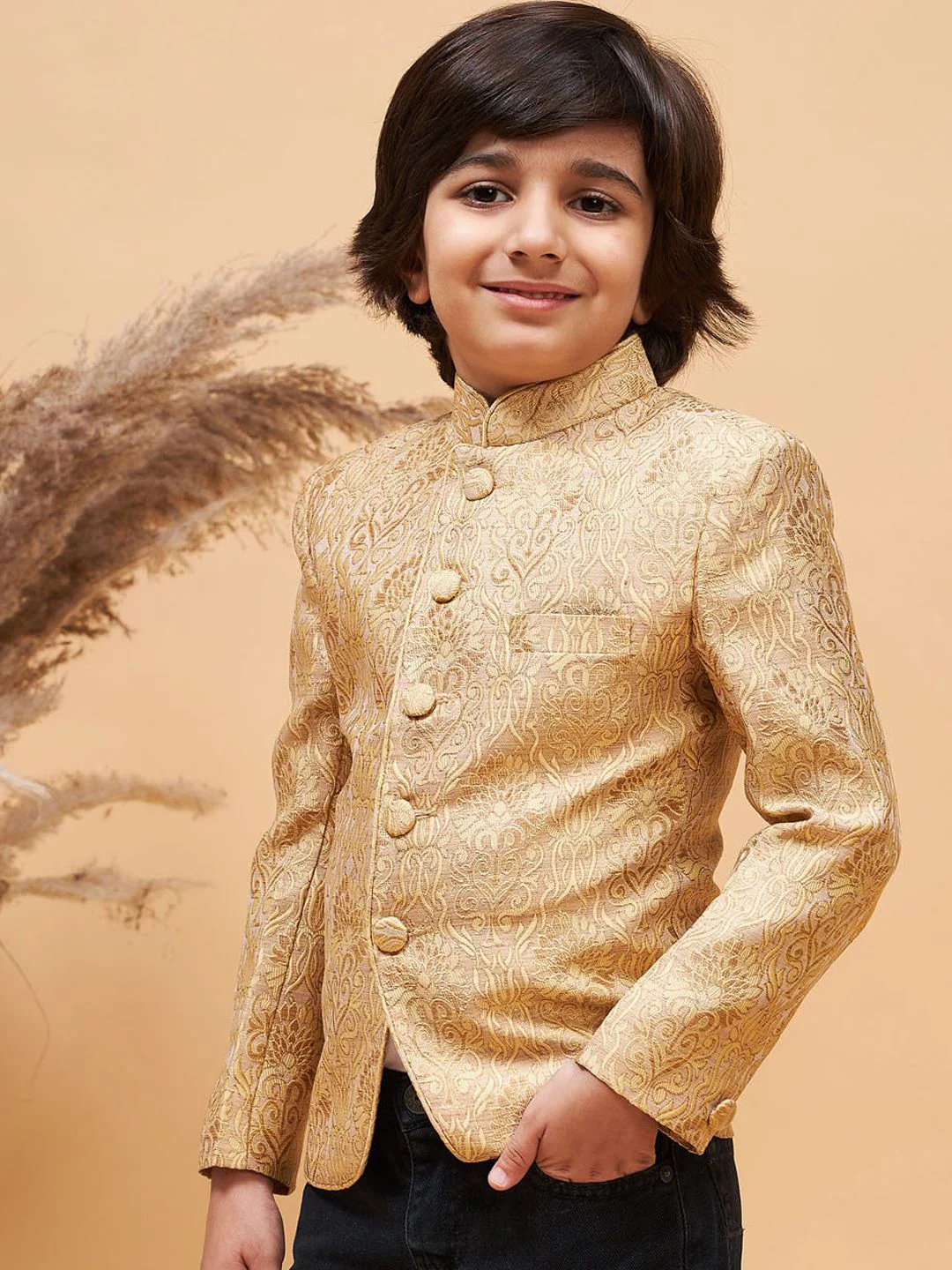 VASTRAMAY Boys Slim Fit Jacquard Woven Design Silk Bandhagala Blazer - Image 2