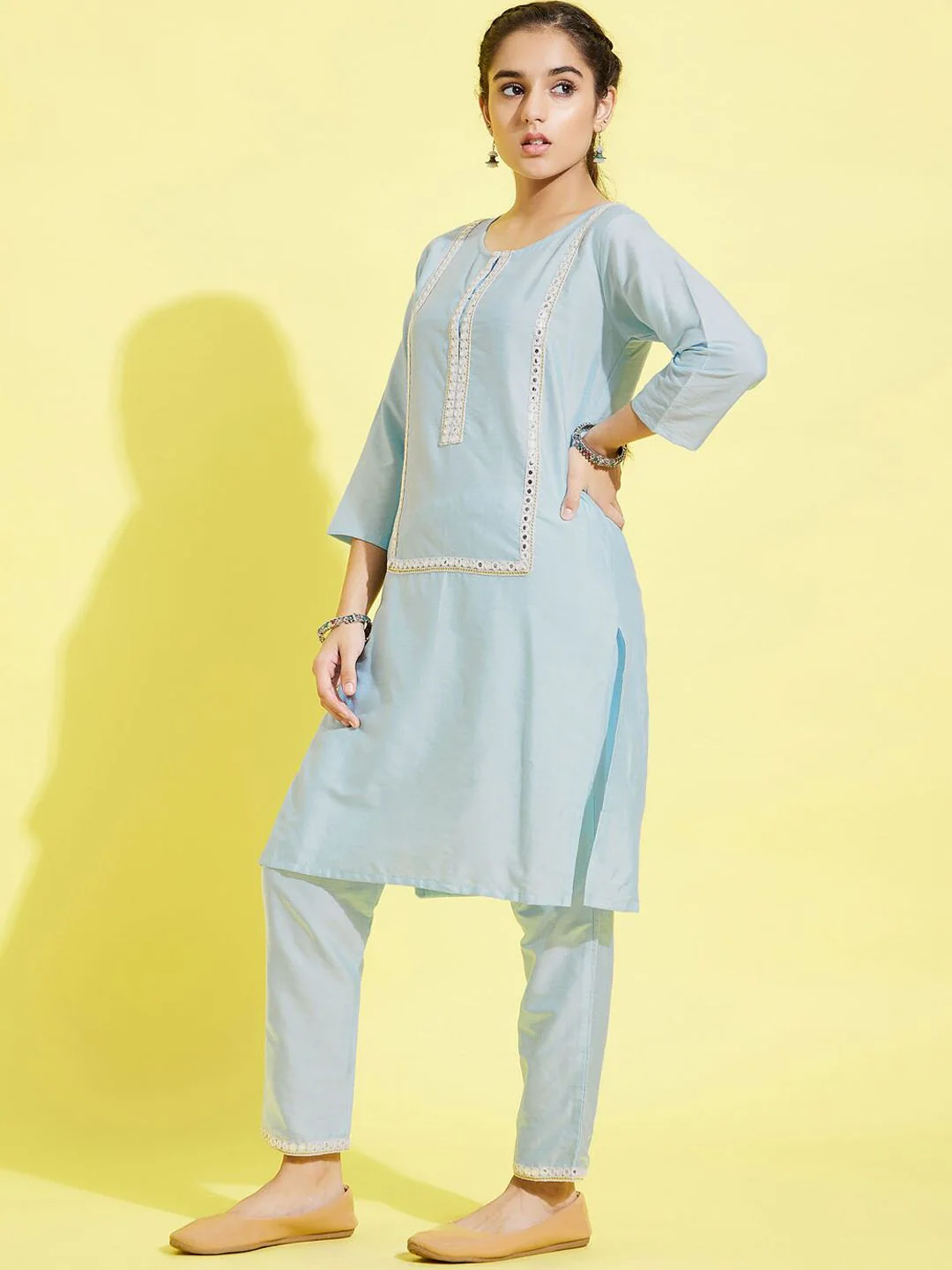 VASTRAMAY Girls Blue Ethnic Motifs Embroidered Mirror Work Kurta with Trousers - Image 5