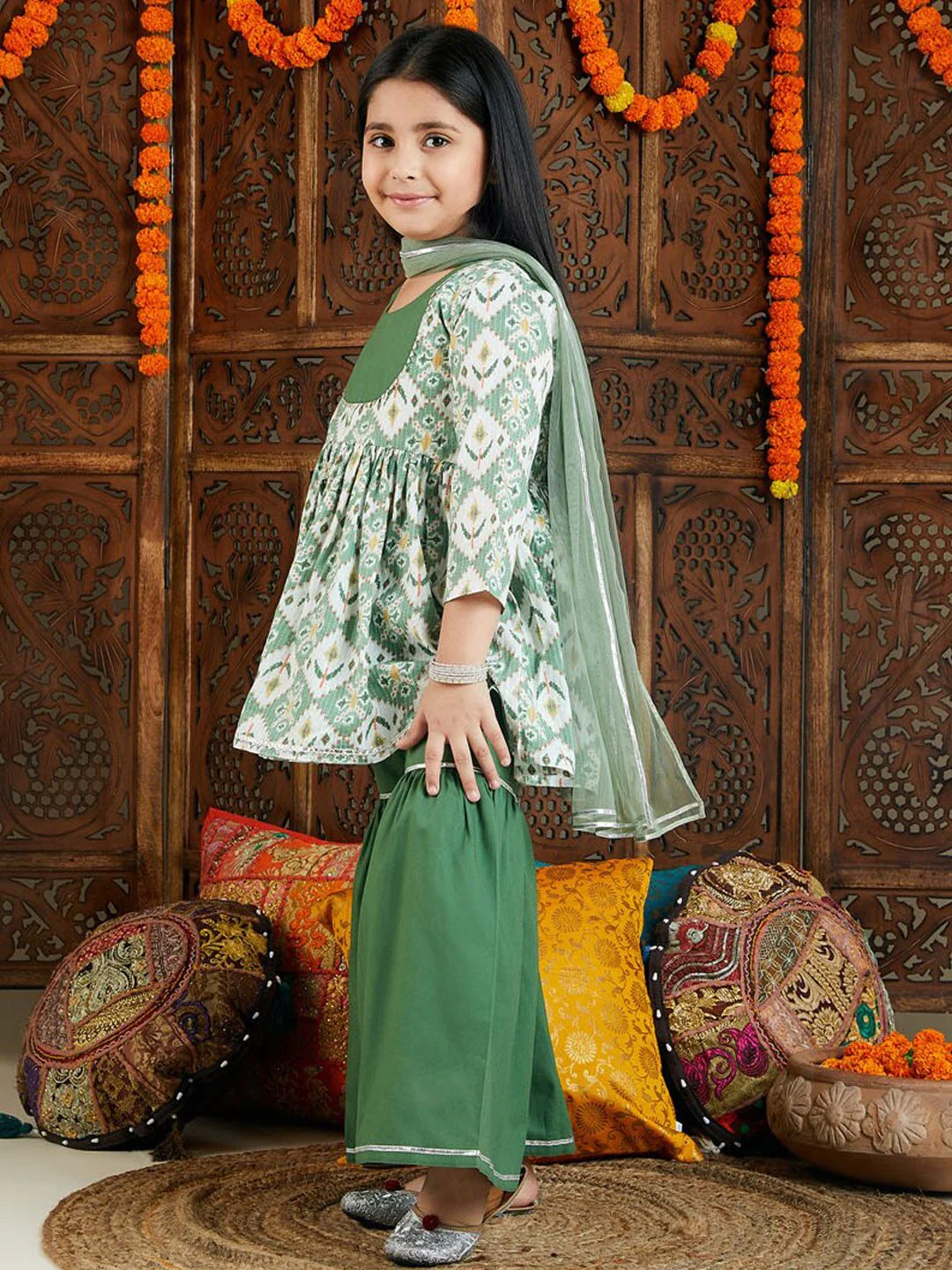 VASTRAMAY Girls Ethnic Motifs Printed Gotta Patti Pure Cotton Kurta with Sharara & Dupatta - Image 5