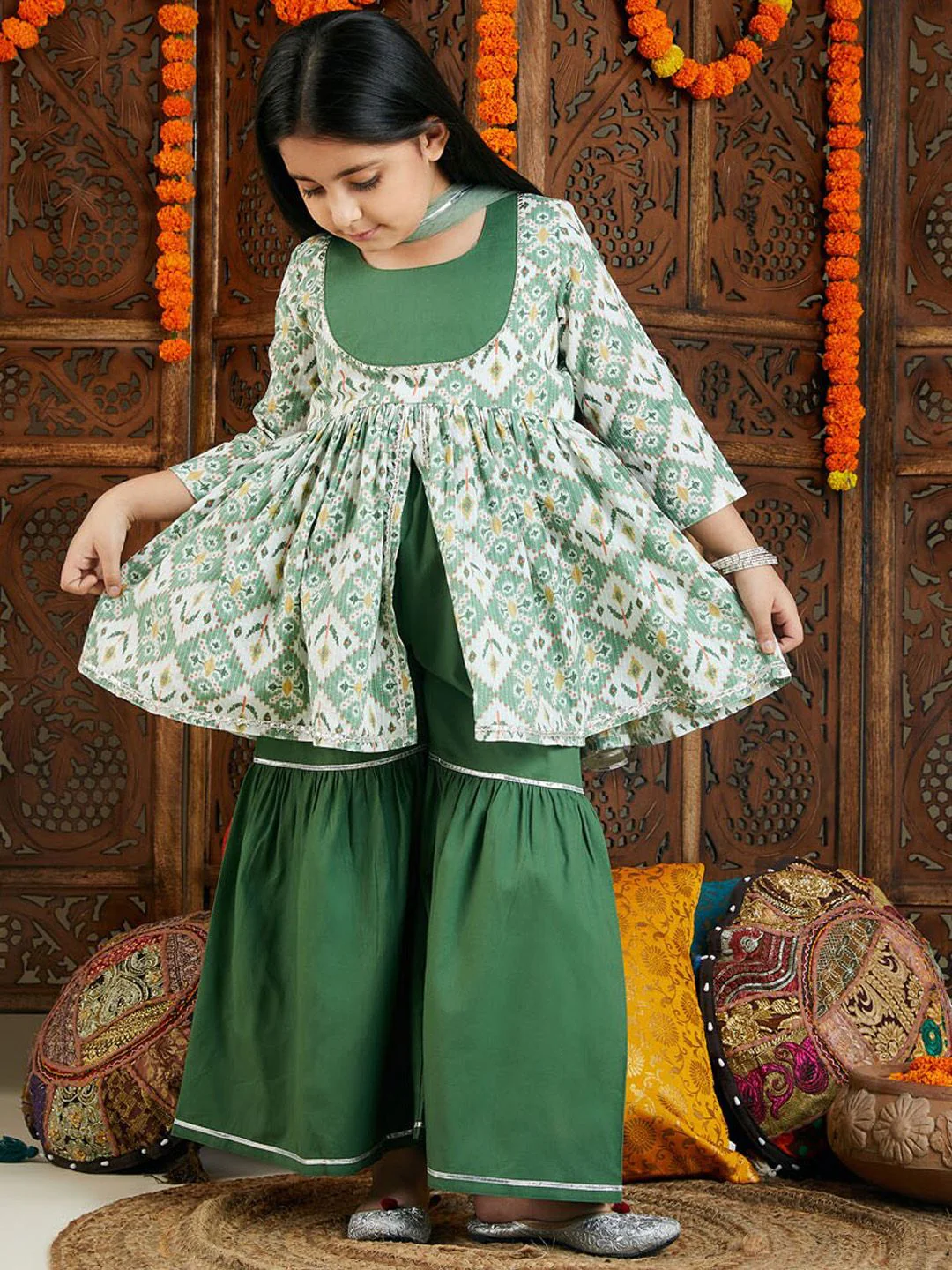 VASTRAMAY Girls Ethnic Motifs Printed Gotta Patti Pure Cotton Kurta with Sharara & Dupatta - Image 7