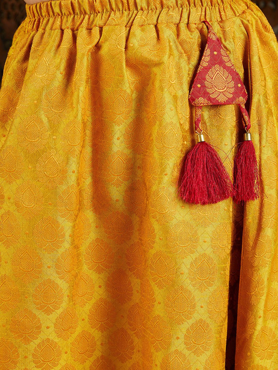VASTRAMAY Girls Ethnic Motifs Woven Design Ready To Wear Lehenga Choli - Image 5