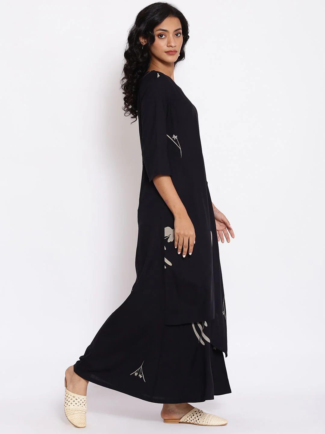 W Black & Off-White Printed Ethnic Layered Basic Jumpsuit - Image 3