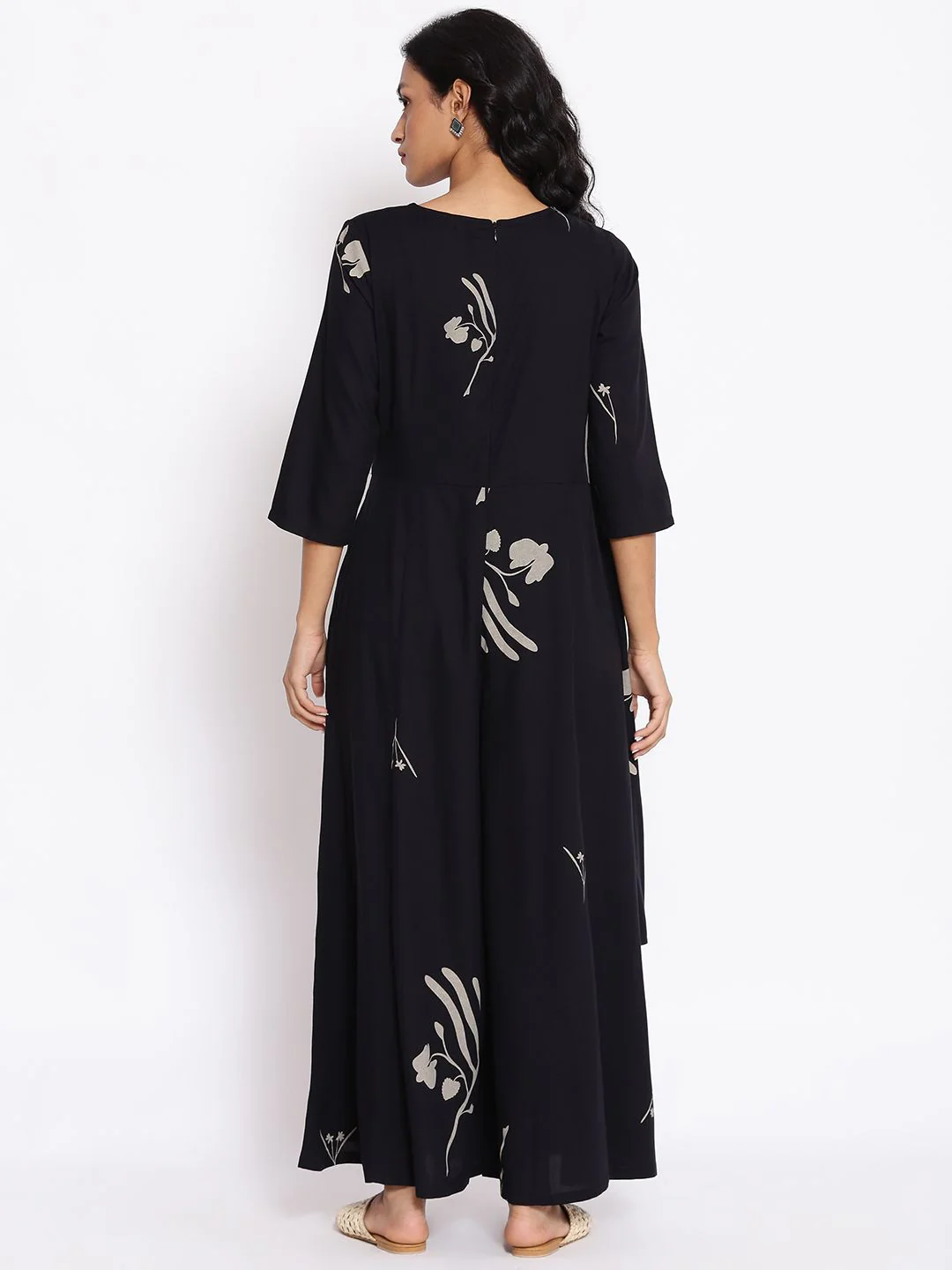 W Black & Off-White Printed Ethnic Layered Basic Jumpsuit - Image 4