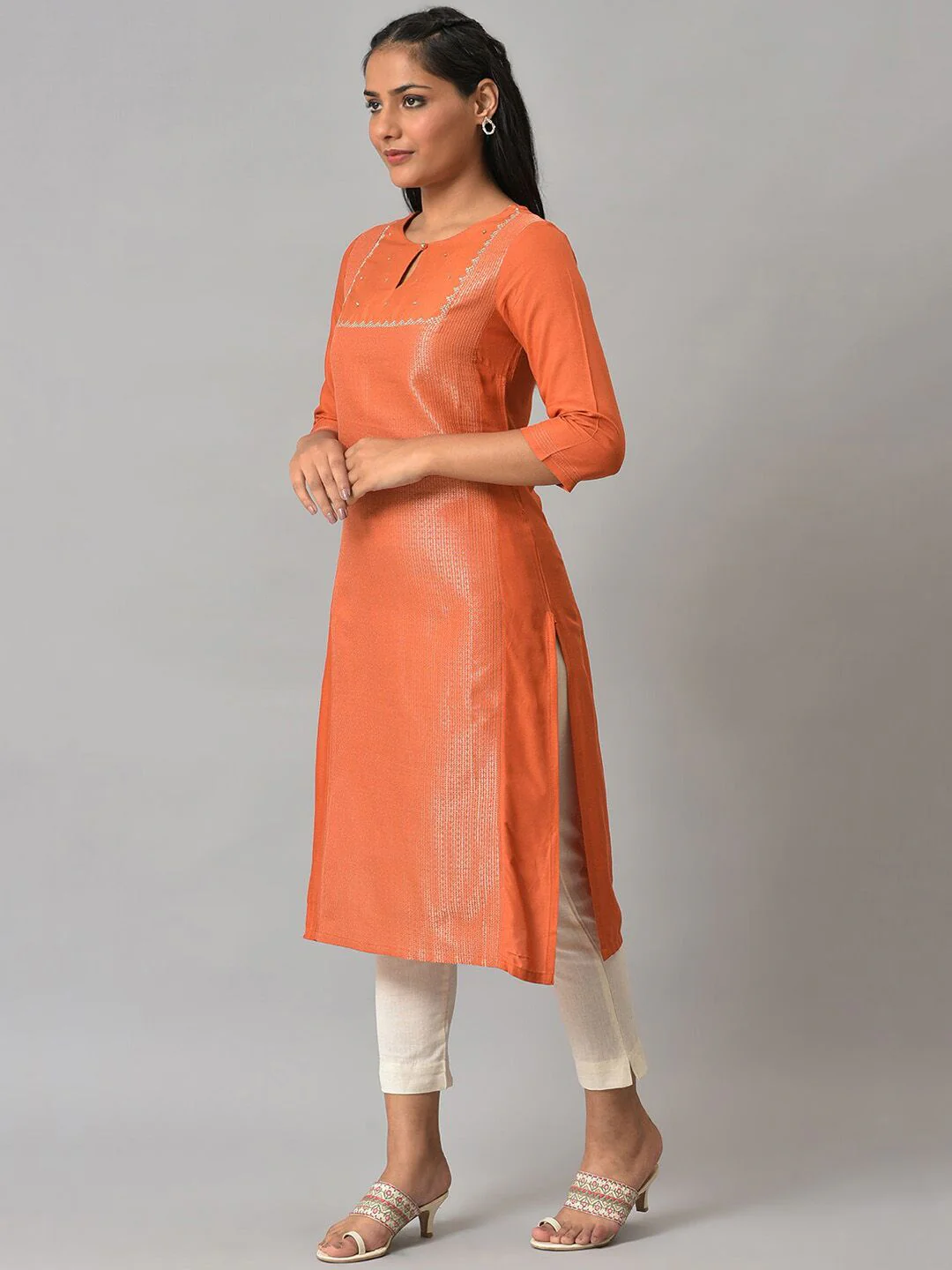 W Embellished Keyhole Neck Three-Quarter Sleeves Embellished Cotton Kurta - Image 4