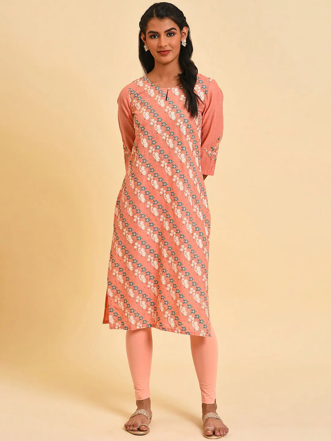 W Ethnic Motif Printed Keyhole Neck Thread Work Pure Cotton Kurta - Image 2