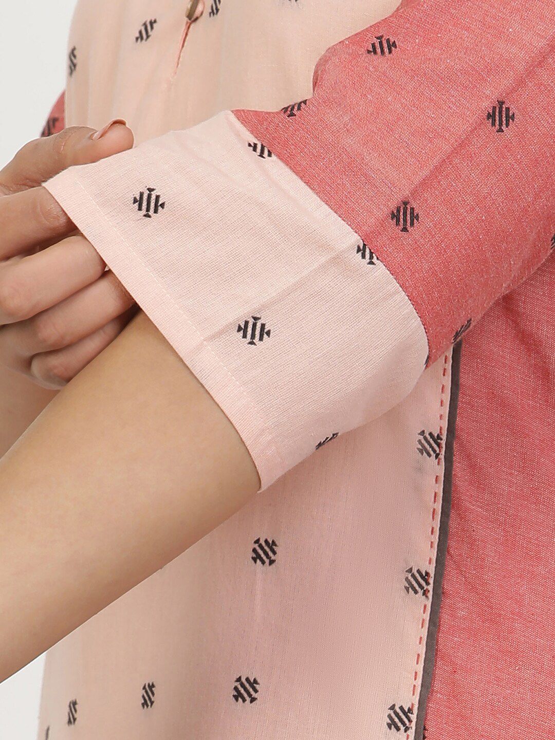 W Ethnic Motifs Embroidered Regular Thread Work Kurta with Trousers - Image 7