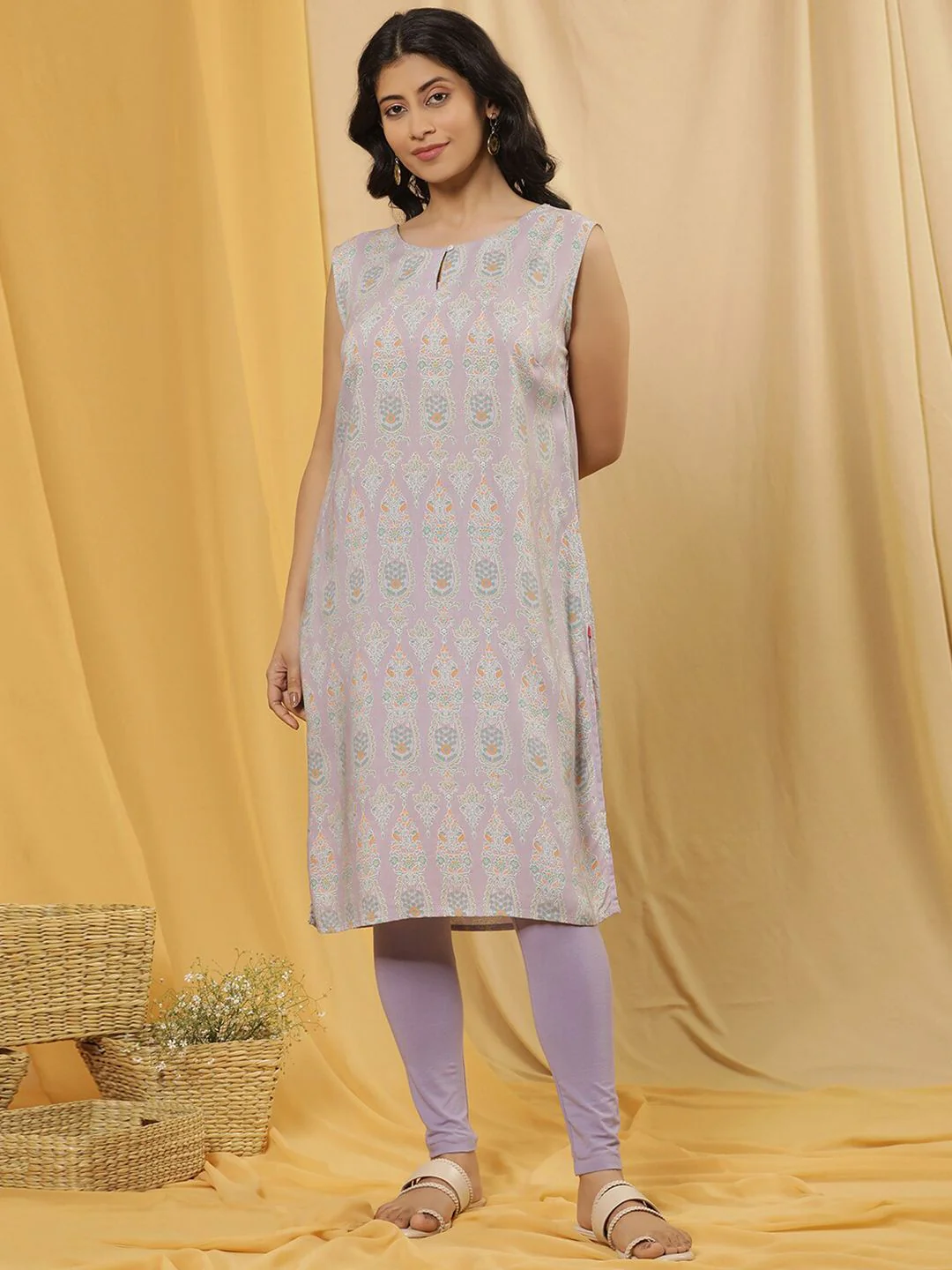 W Ethnic Motifs Printed Keyhole Neck Regular Kurta With Tight - Image 6