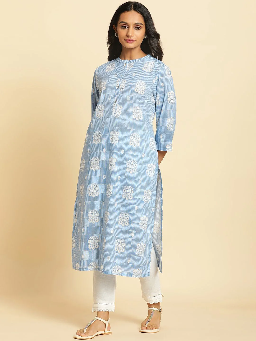 W Ethnic Motifs Printed Kurta - Image 3
