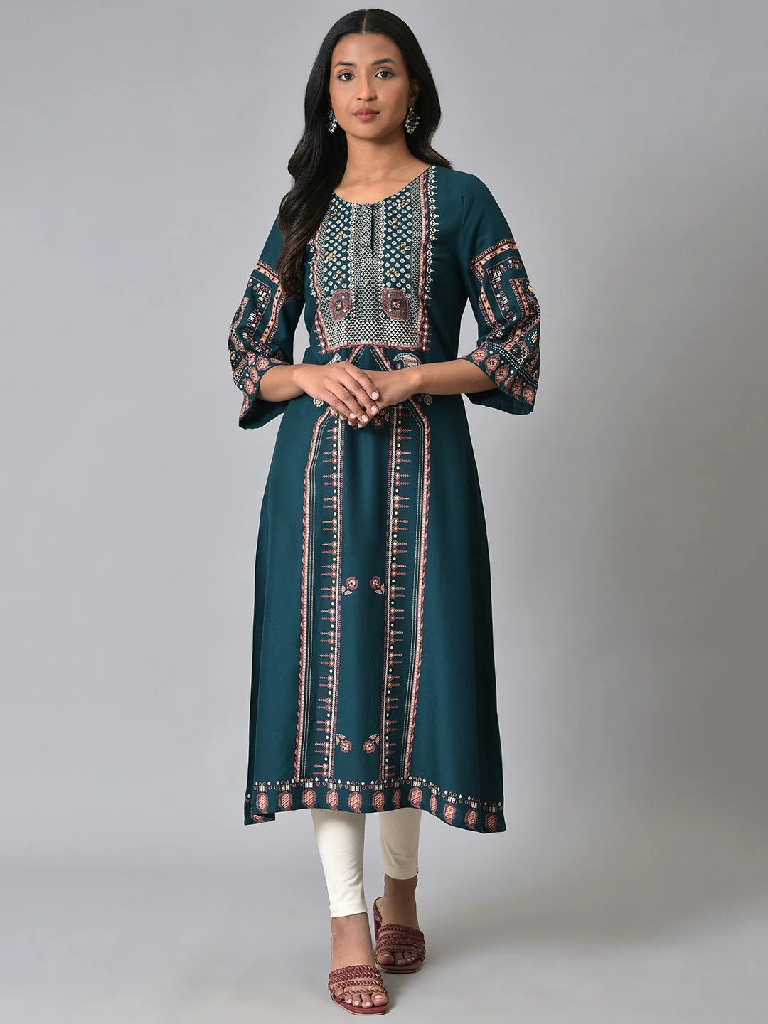 W Ethnic Motifs Printed Straight Regular Kurta - Image 3