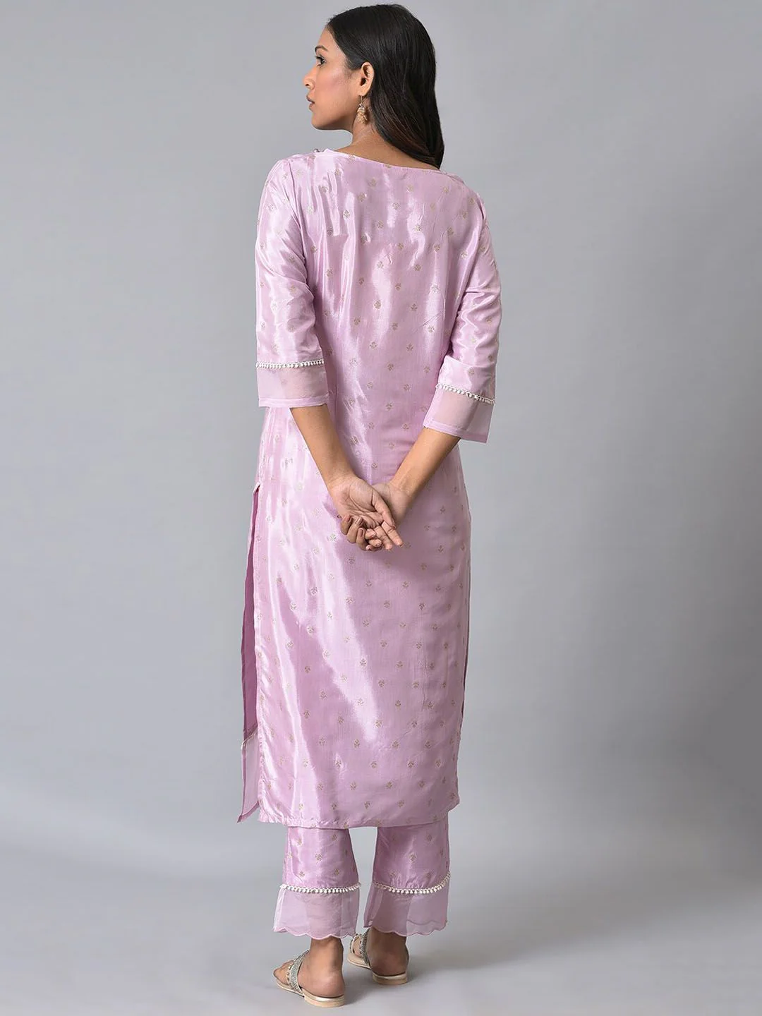 W Ethnic Motifs Printed Thread Work Straight Kurta With Trousers - Image 4