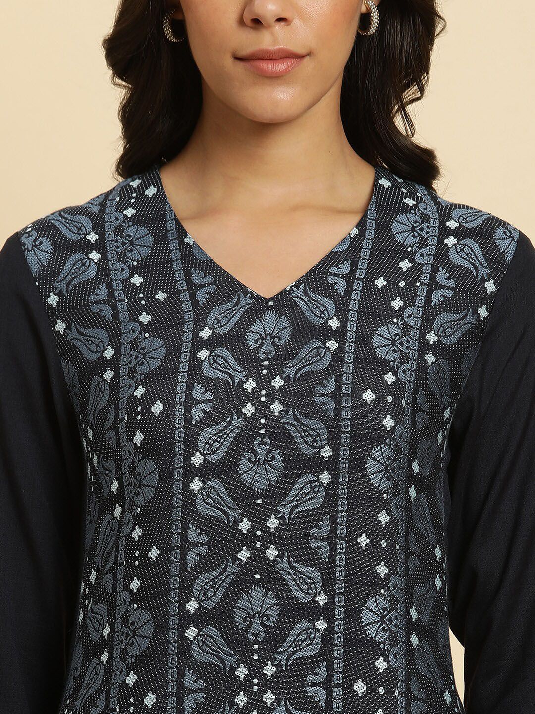 W Ethnic Motifs Printed V-Neck Kurta - Image 5