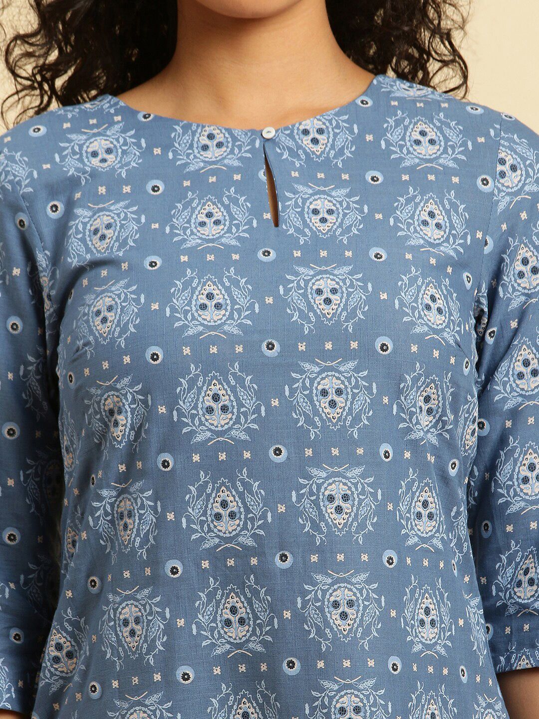 W Ethnic Printed Round Neck Straight Kurta - Image 2