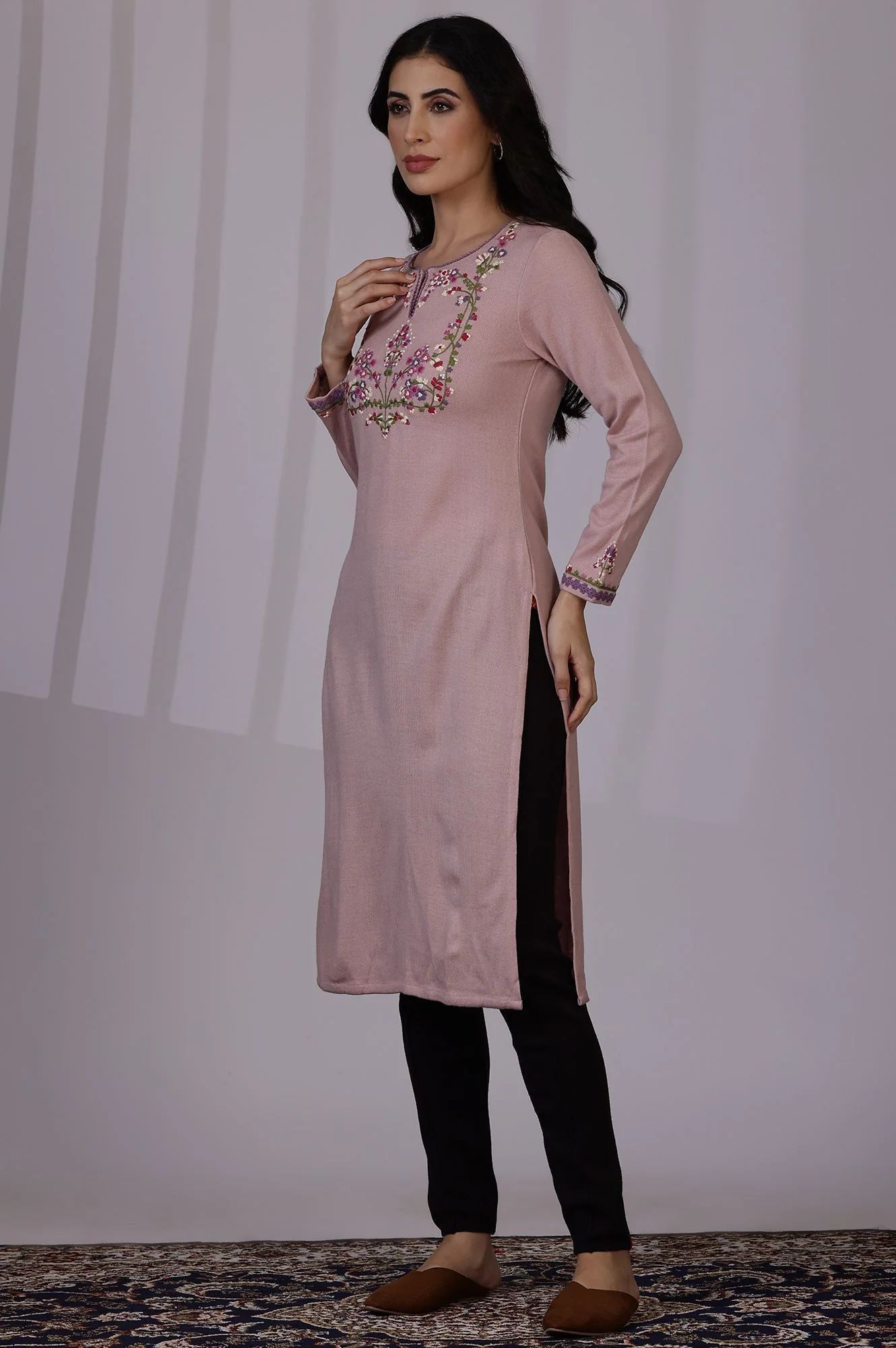 W Floral Embroidered Keyhole Neck Straight Kurta - Image 5