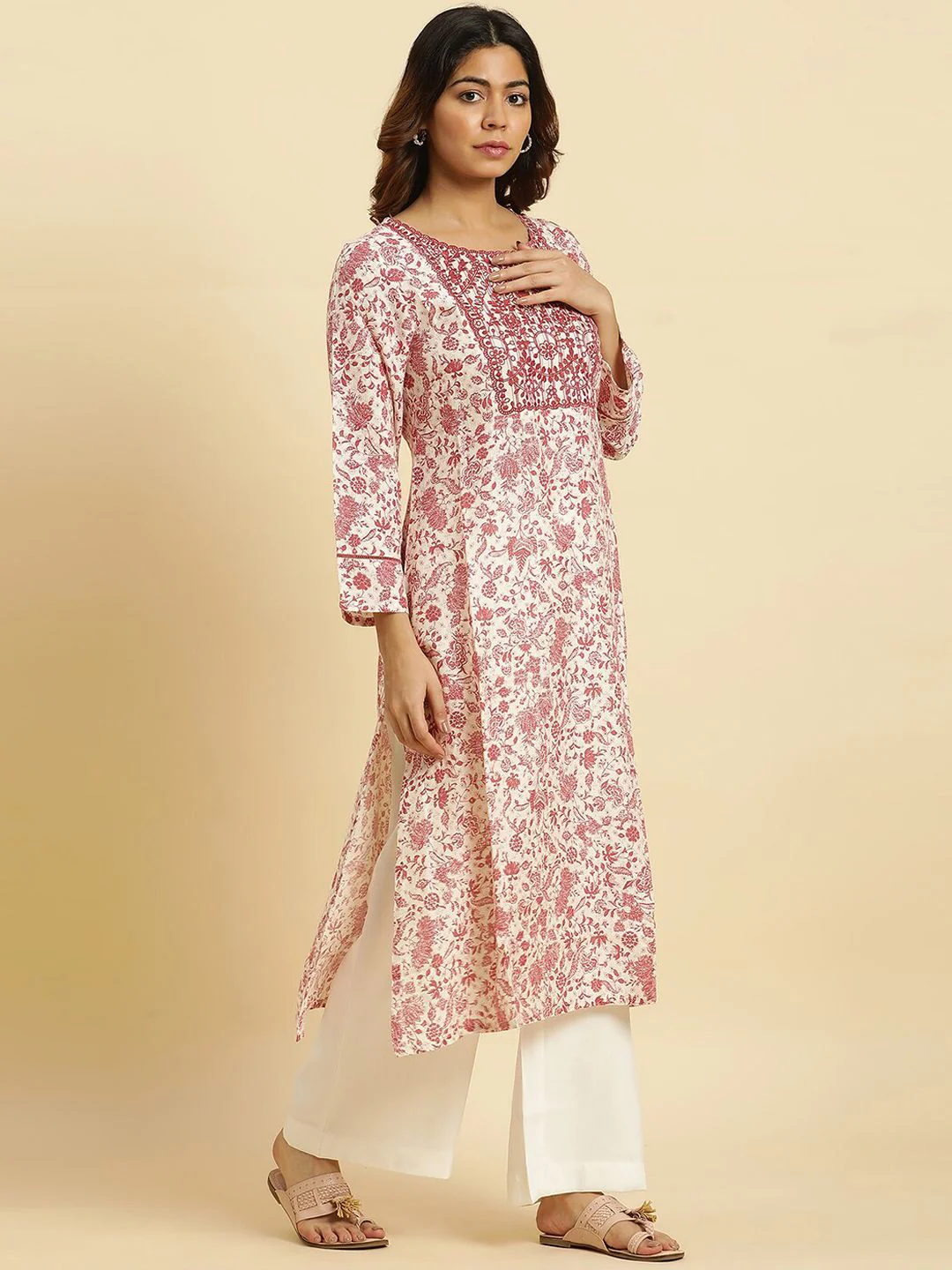 W Floral Embroidered Round Neck Kurta - Image 3