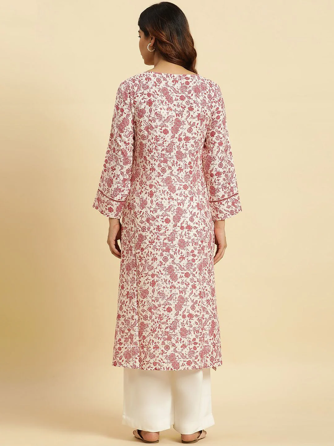 W Floral Embroidered Round Neck Kurta - Image 4