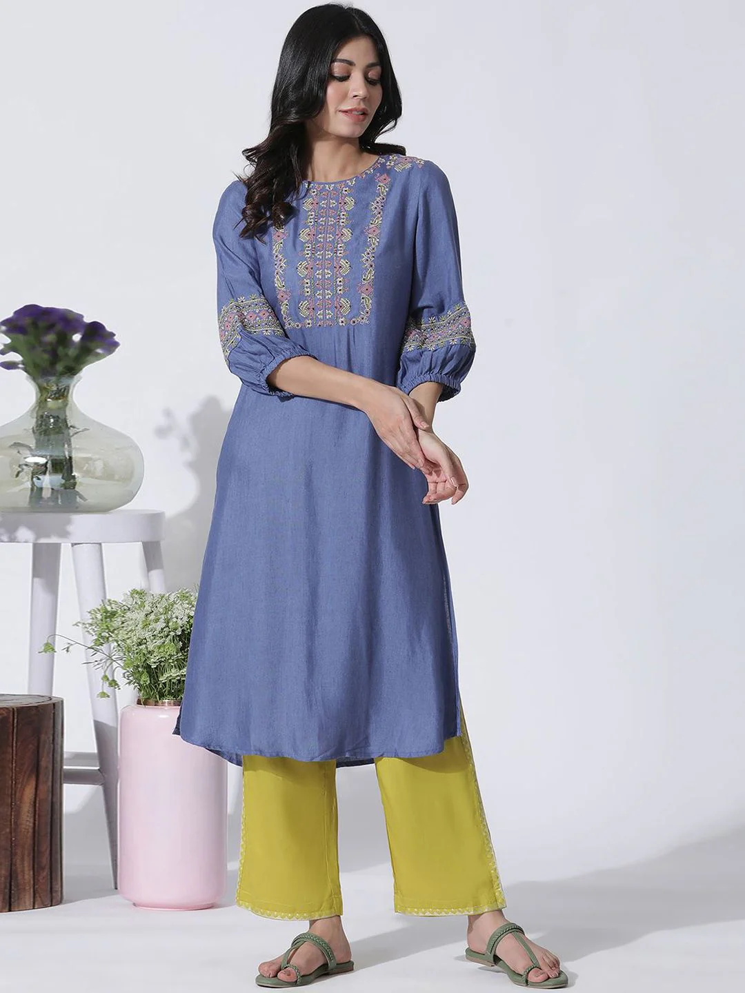 W Floral Embroidered Straight Kurta with Palazzos - Image 4