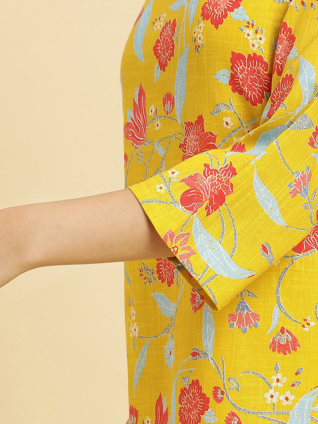 W Floral Printed Cotton Kurta - Image 7