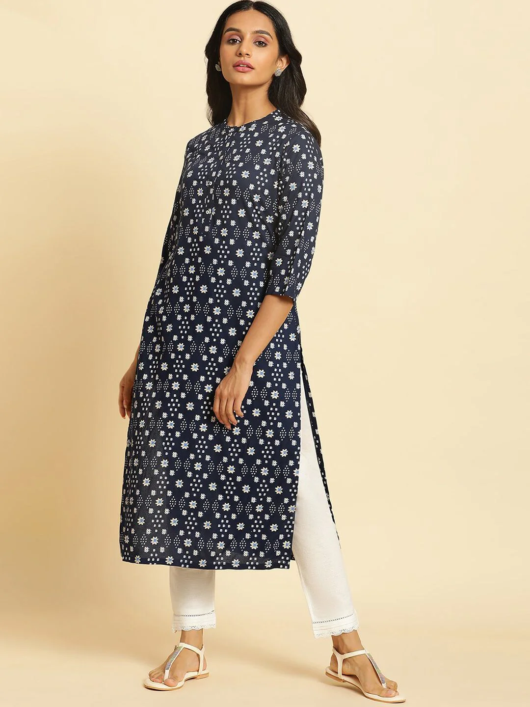 W Floral Printed Mandarin Collar Straight Kurta - Image 2