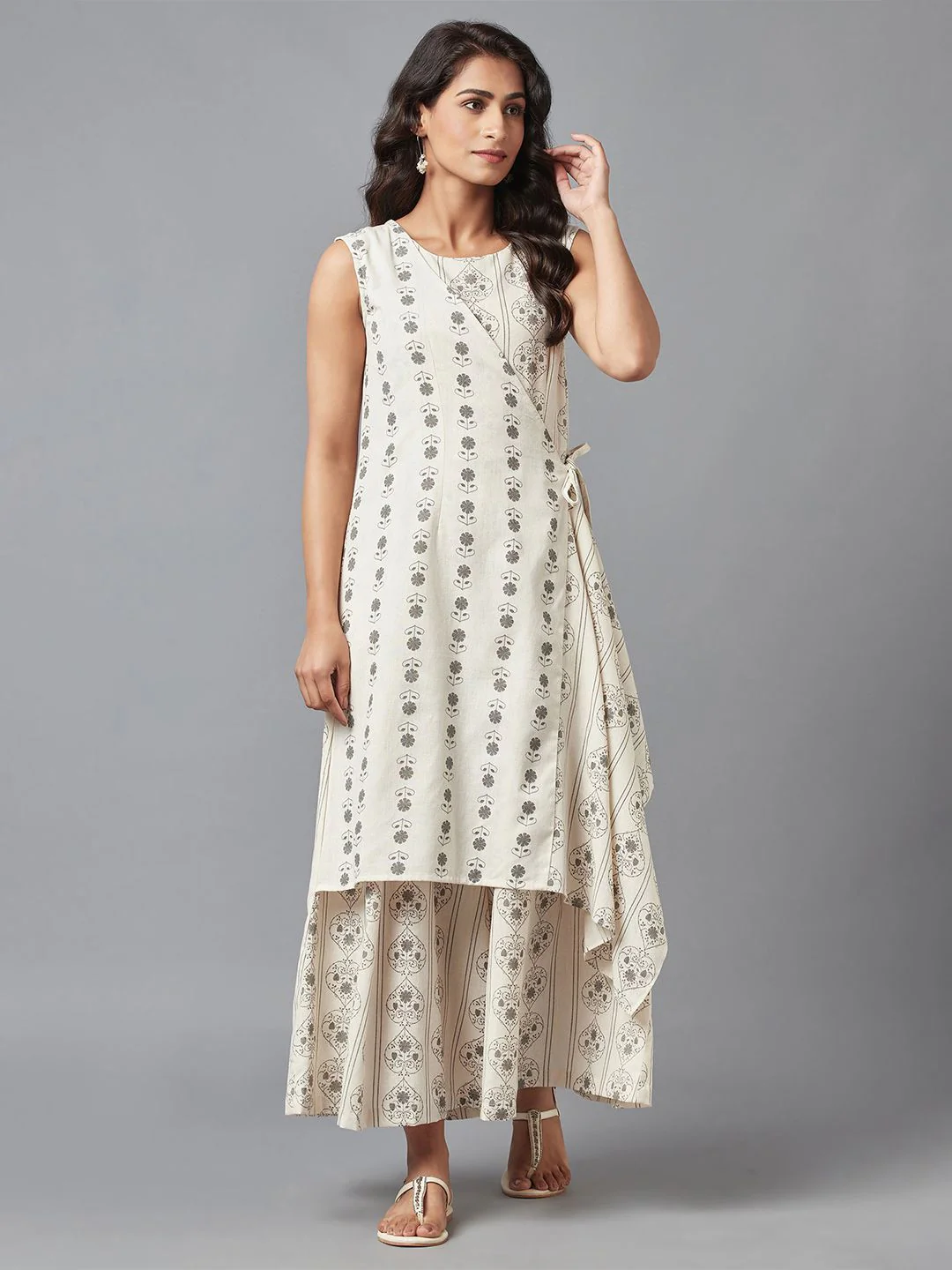 W Off-White & Grey Ethnic Motifs Printed Layered Basic Jumpsuit - Image 2