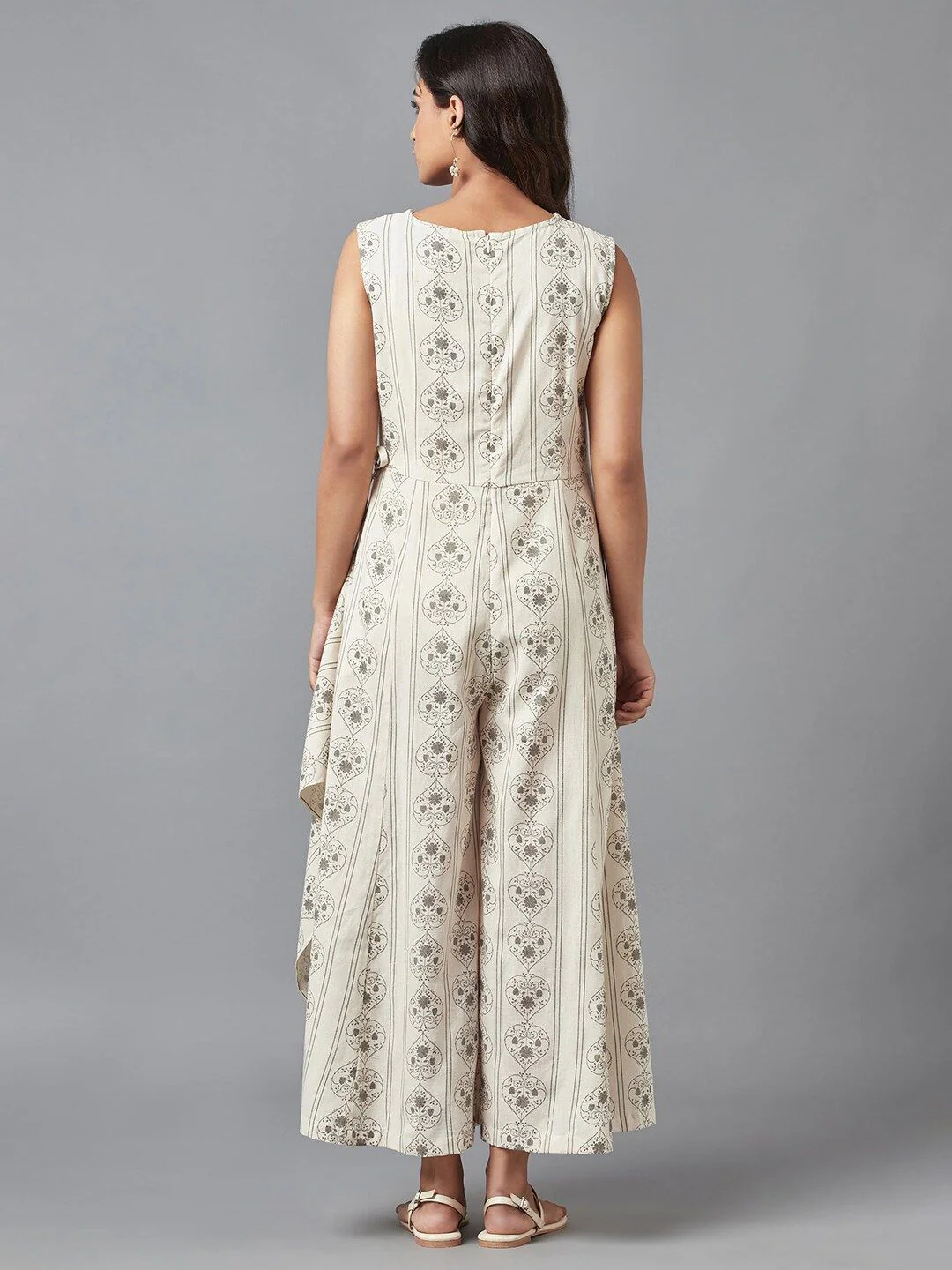 W Off-White & Grey Ethnic Motifs Printed Layered Basic Jumpsuit - Image 4