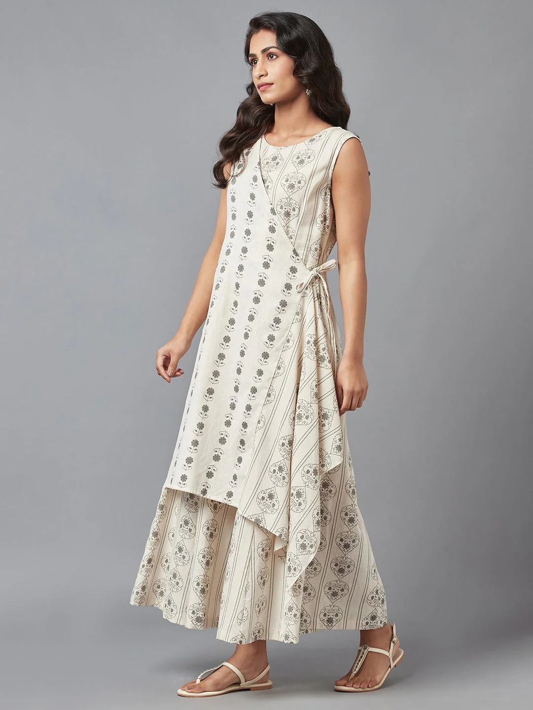 W Off-White & Grey Ethnic Motifs Printed Layered Basic Jumpsuit - Image 6