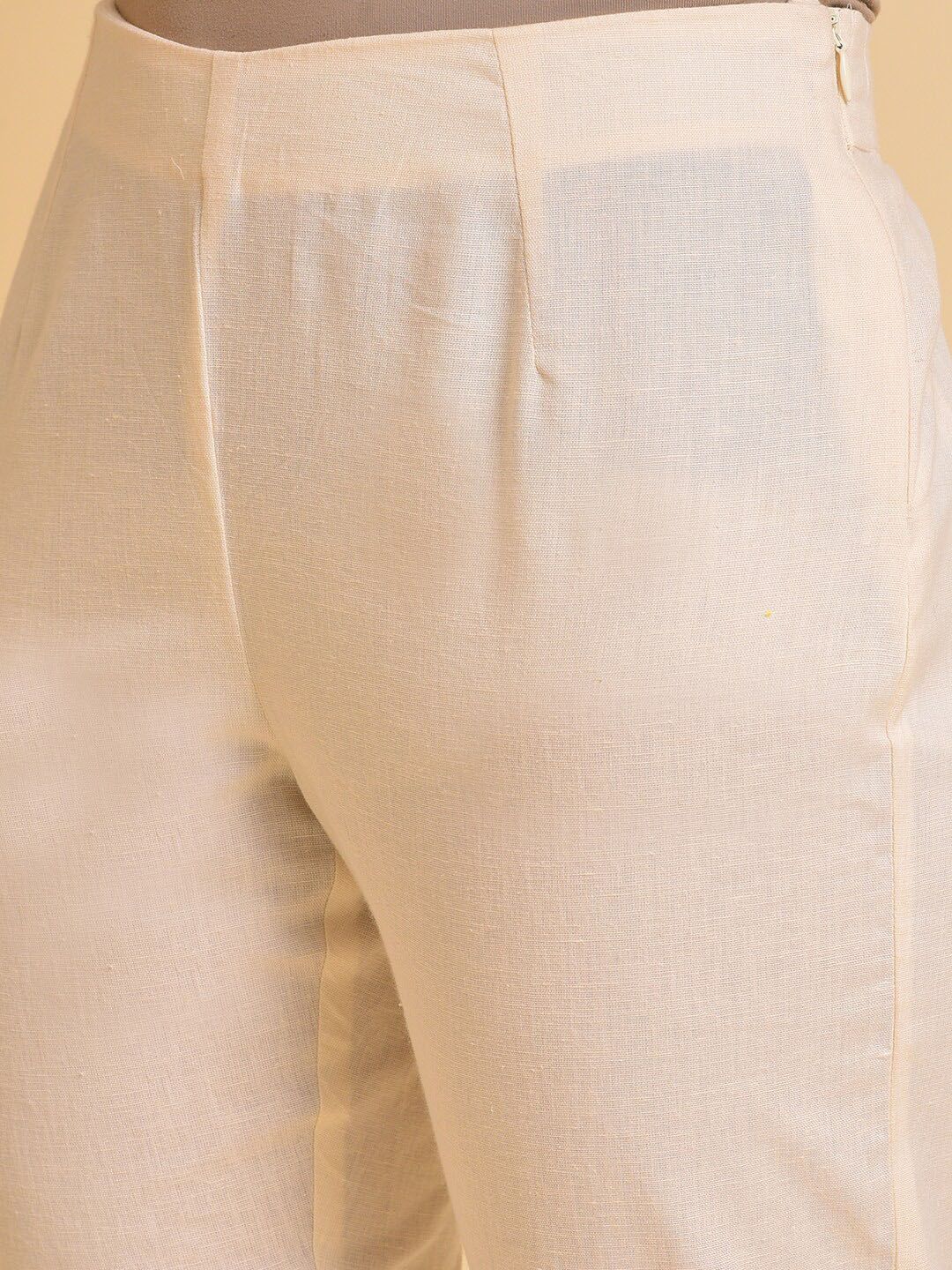 W Peach-Coloured & Cream-Coloured Floral Printed Pure Cotton Kurta with Trousers - Image 7